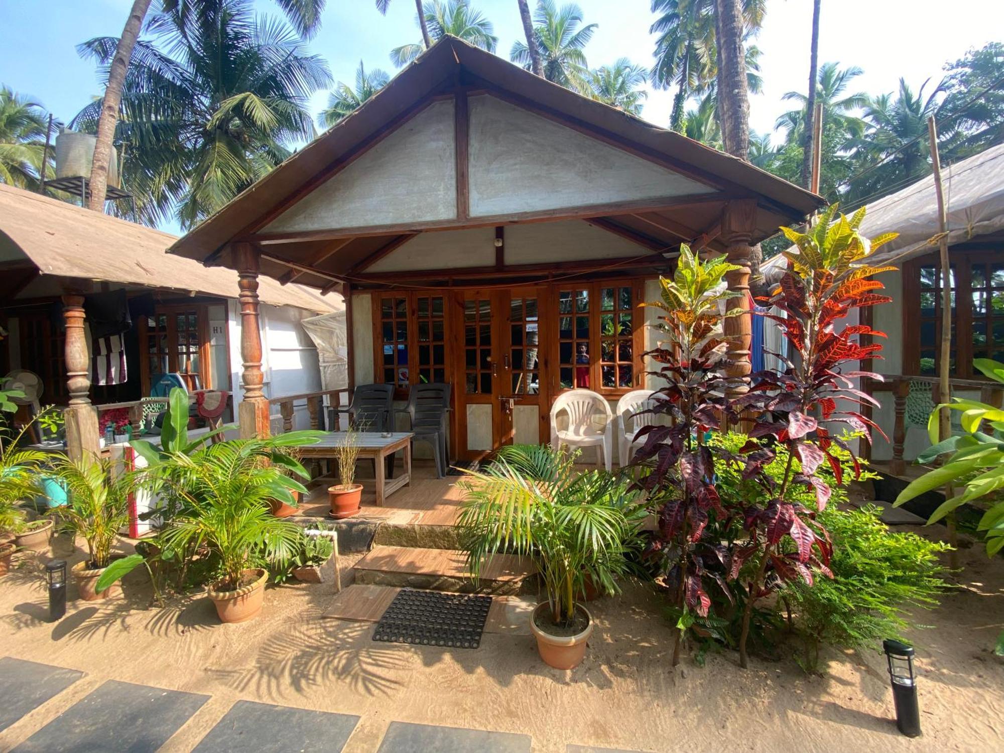 הוסטל פאלולם Tropical Bay מראה חיצוני תמונה